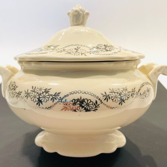 Homer Laughlin Virginia Rose Design Set of Creamer and Sugar Bowls Made In USA - Picture 5 of 10